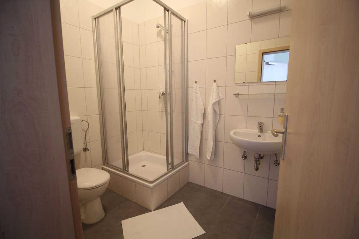Kutterfisch Kajueten Direkt Im Stadthafen Apartment Сасниц Екстериор снимка